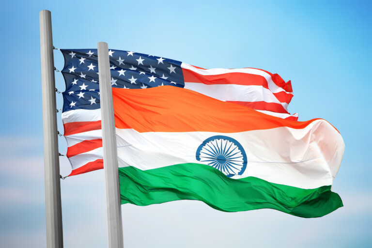 united states of america flag next to the india flag representing e-1/e-2 visa